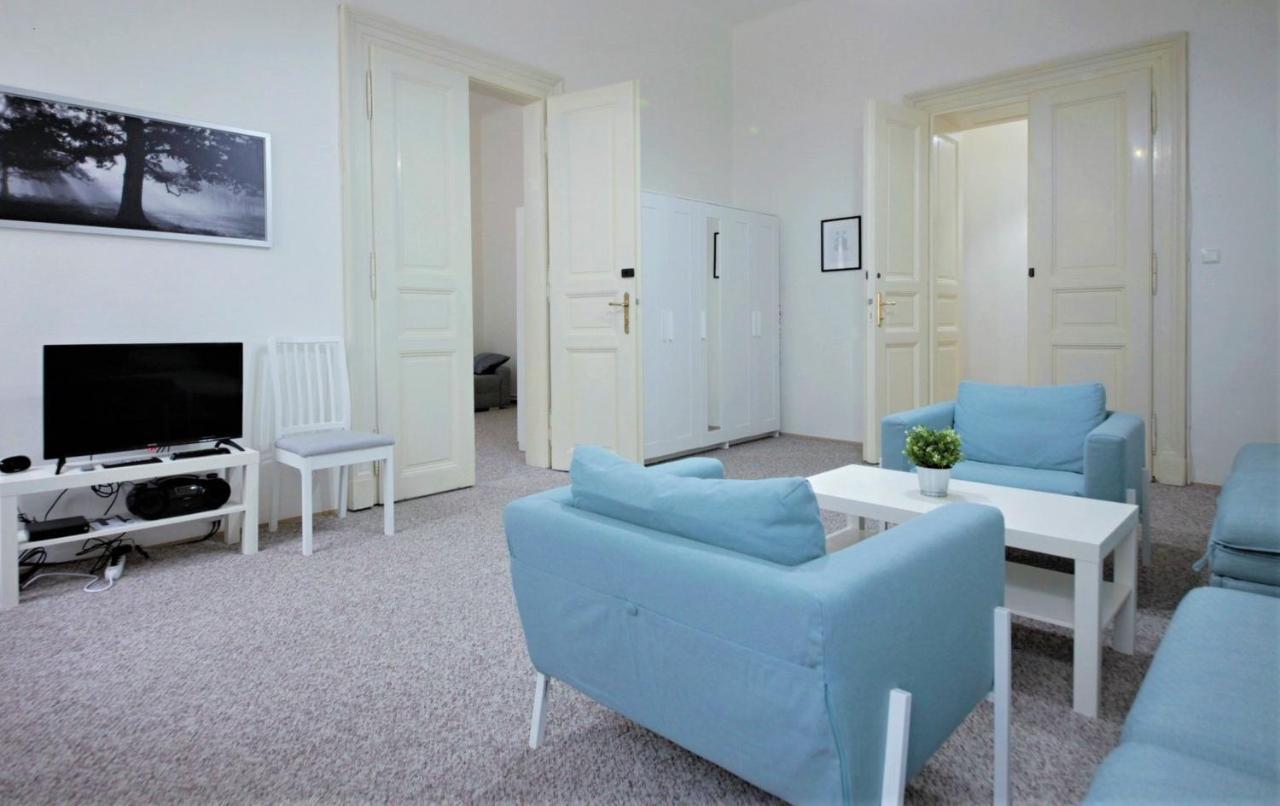 Wenceslas Apartahotel